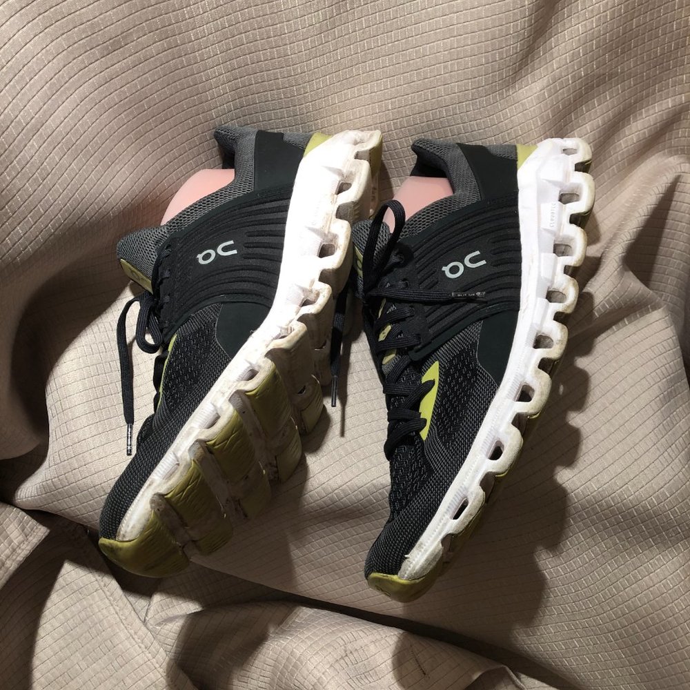 On Running Cloudswift Men Charcoal Gray And Yello… - image 2